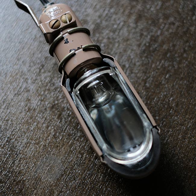 SINGER Sewing Machine Light