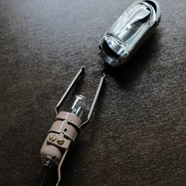 SINGER Sewing Machine Light