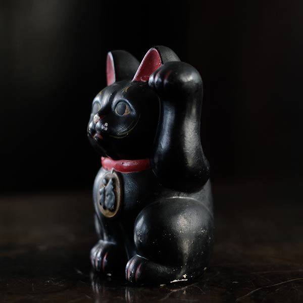 Black Maneki-neko