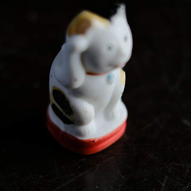 Ceramic Maneki-neko