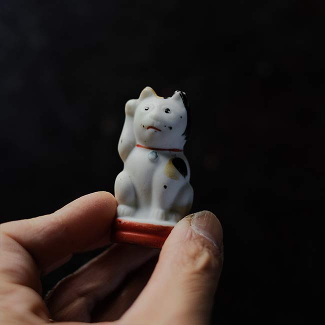 Ceramic Maneki-neko