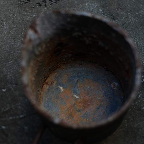Pouring hot water for casting