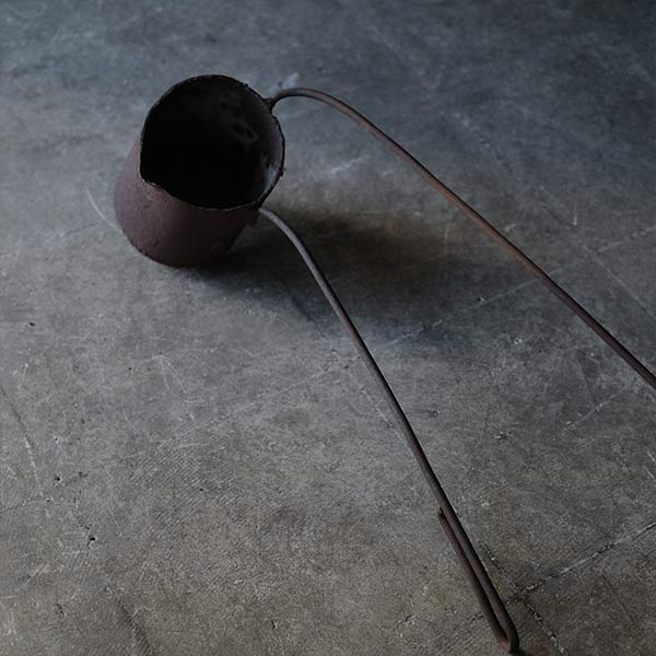 Pouring hot water for casting