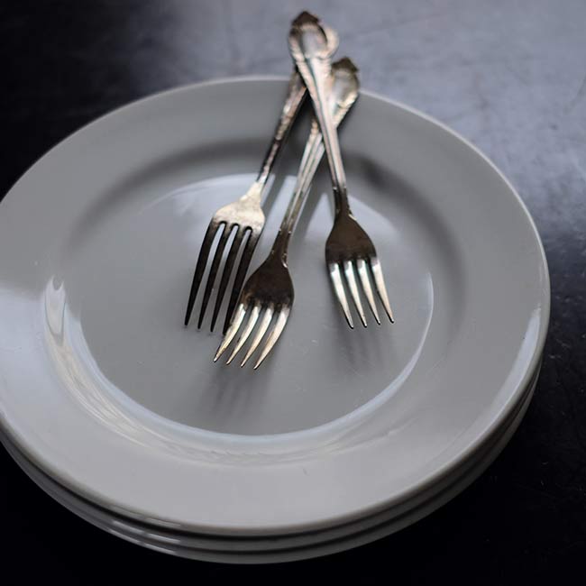 Sone Pottery Rimmed Plate φ25cm