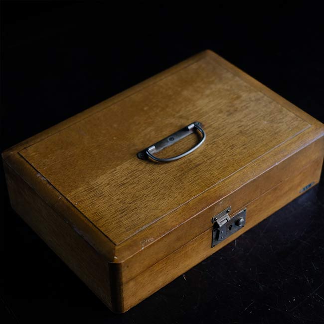 Stamp storage case
