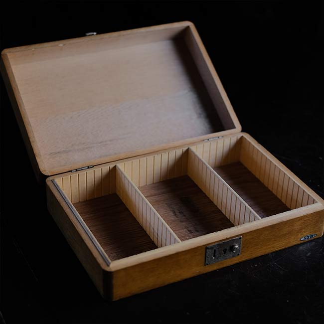 Stamp storage case