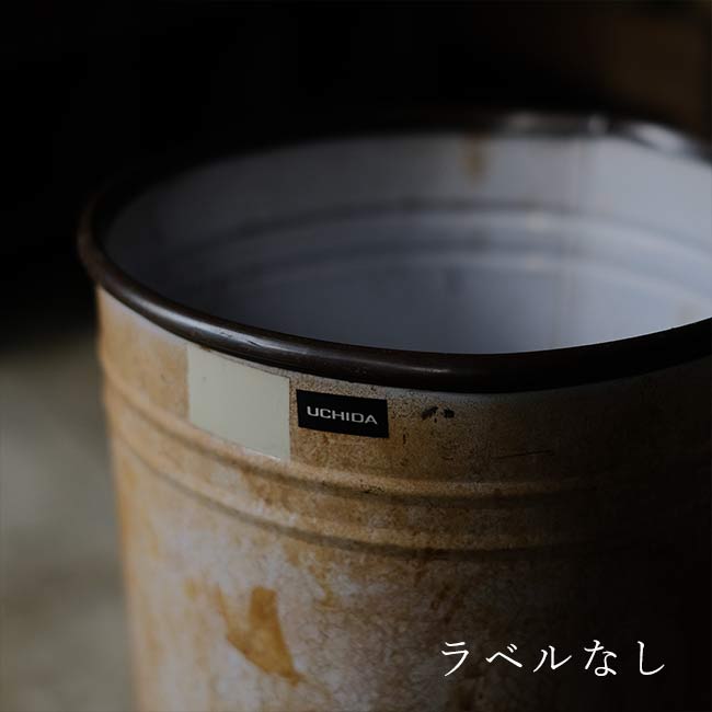 職員室のクズカゴ