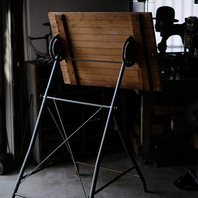 STANLEY Drafting Desk