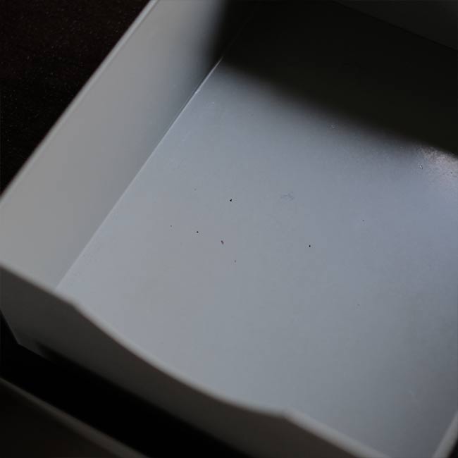 扉付きスチール製の引き出し(B5、4段)