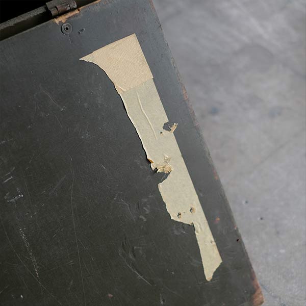 TEXAS TRUNK CO. Military trunk (wooden box) with handwritten lettering