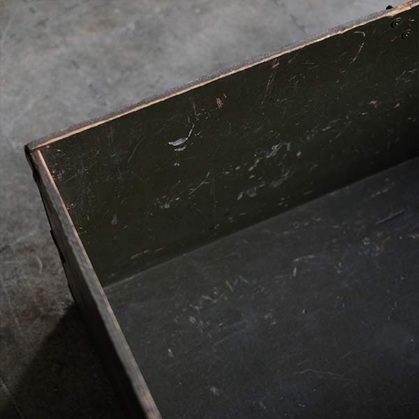 TEXAS TRUNK CO. Military trunk (wooden box) with handwritten lettering