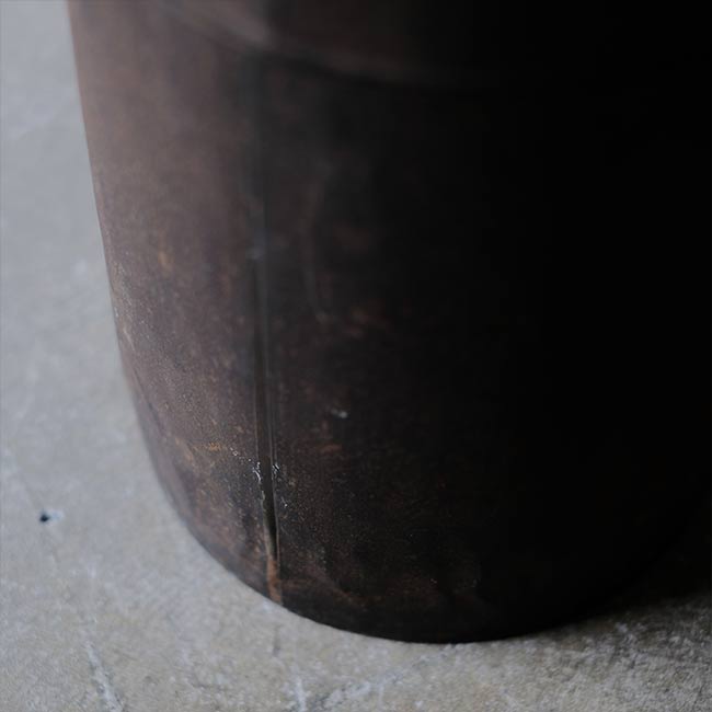Rusty tin can