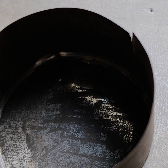 Rusty tin can
