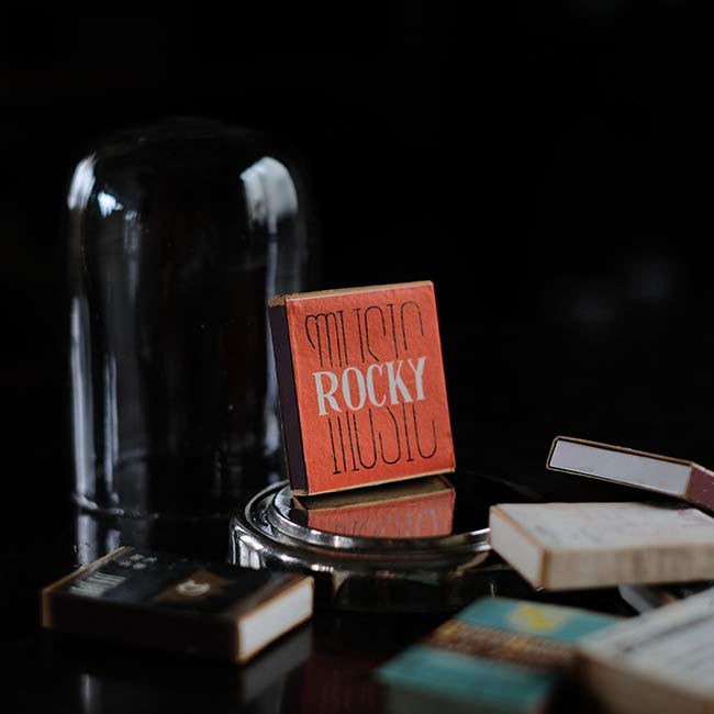 Tobacco shop display dome