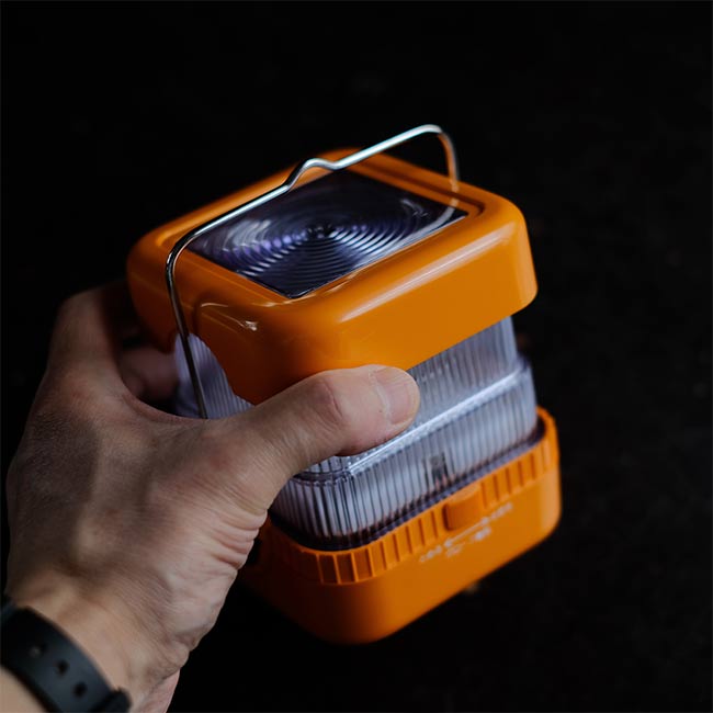 Toshiba Retractable Light