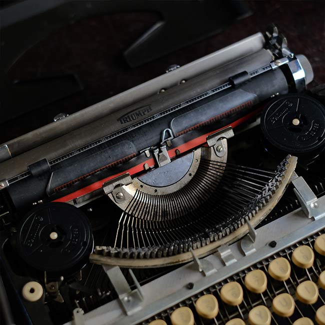 TRIUMPH Tippa S typewriter ink ribbon replaced