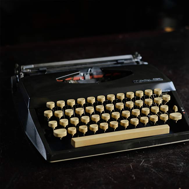TRIUMPH Tippa S typewriter ink ribbon replaced
