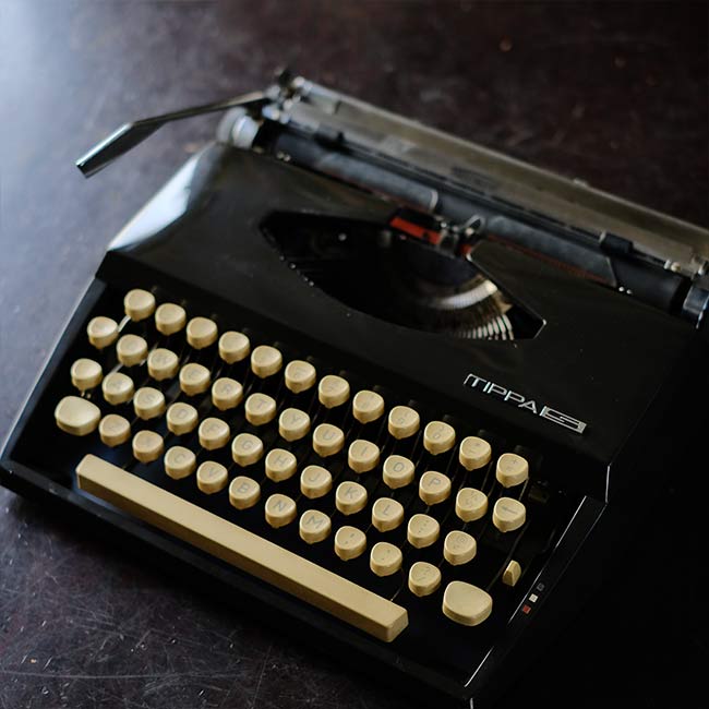 TRIUMPH Tippa S typewriter ink ribbon replaced