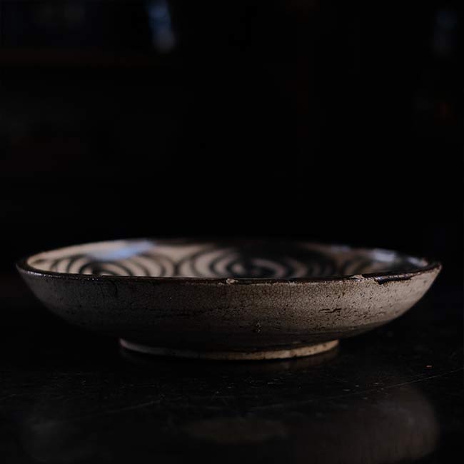 Horse-eye plate