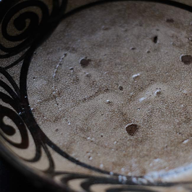 Horse-eye plate