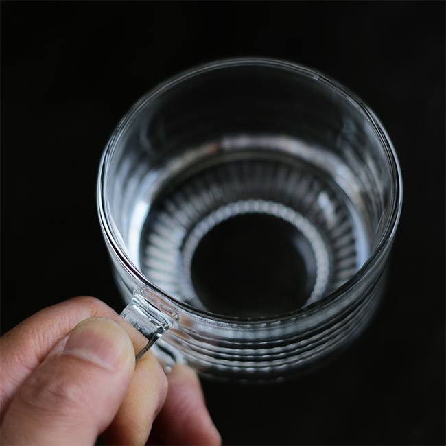 Glass cup