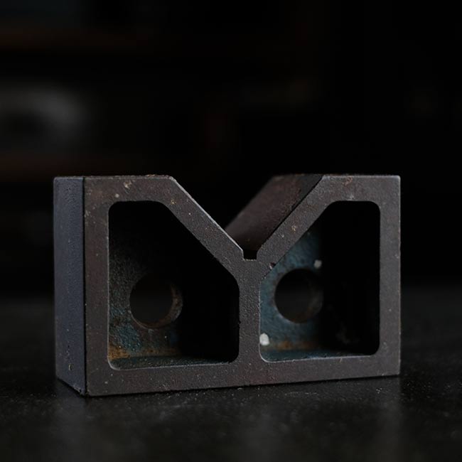 Rusty V-block