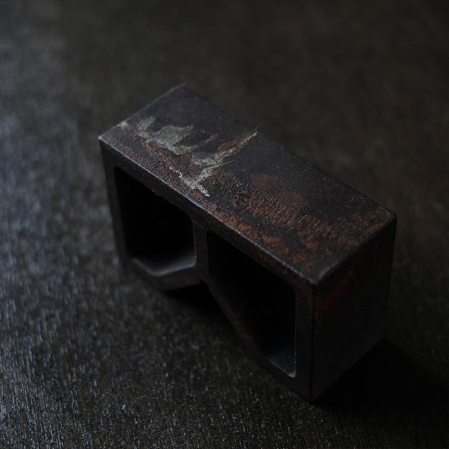 Rusty V-block