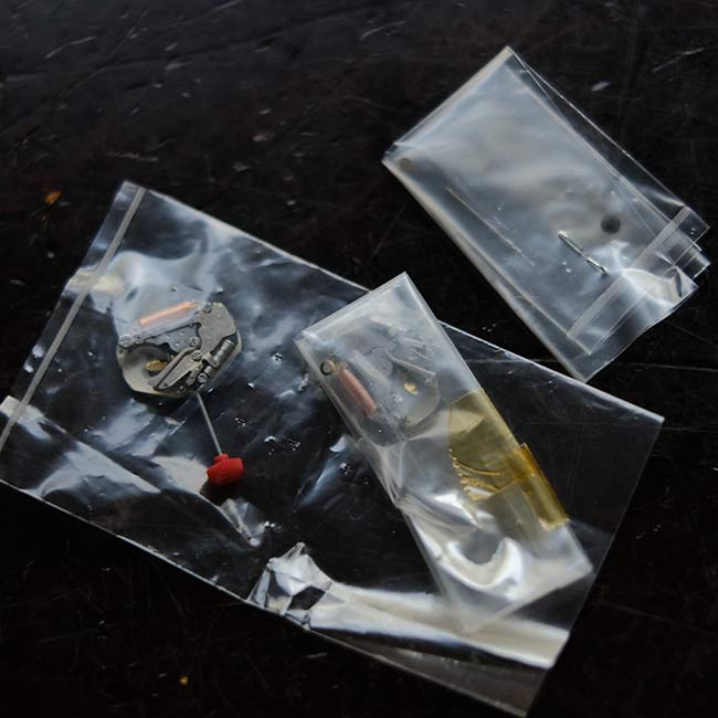Clock movement (2 pieces)