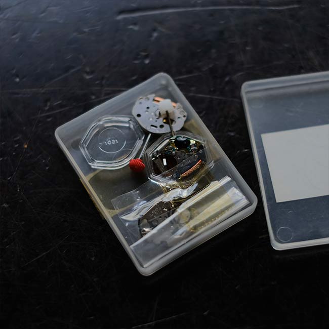 Clock movement (3 pieces)