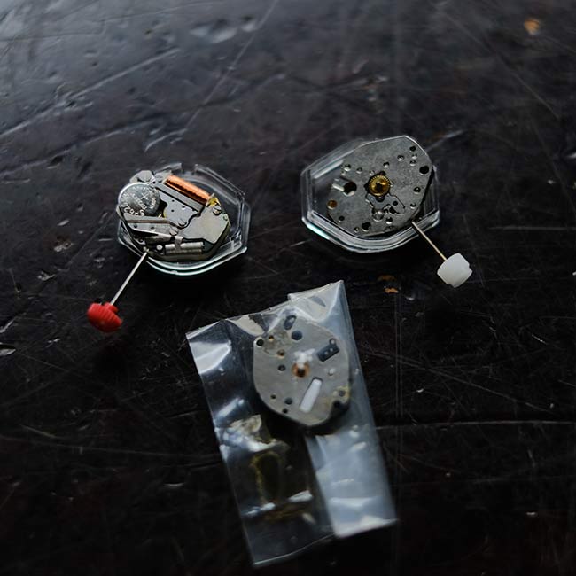 Clock movement (3 pieces)