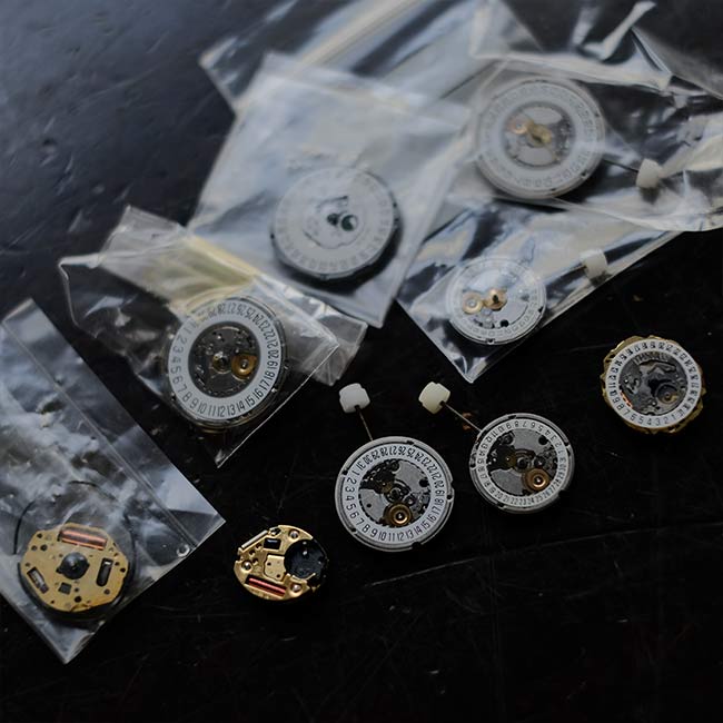 Clock movement (9 pieces)