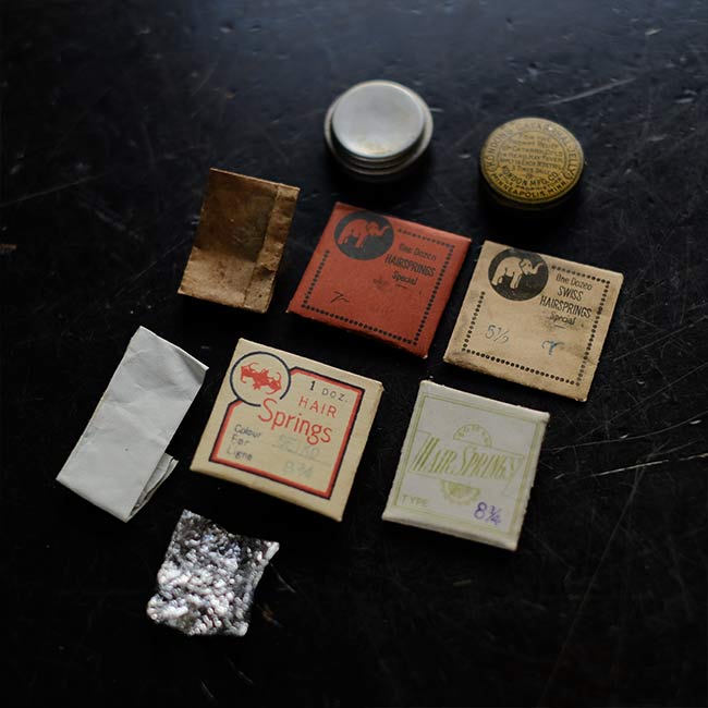Mechanical watch parts set