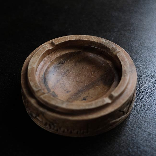 木製の灰皿 – zakka store towi