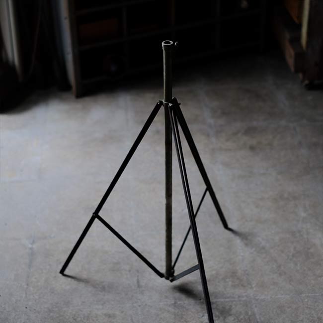 Yamada Lighting Z Light with Stand