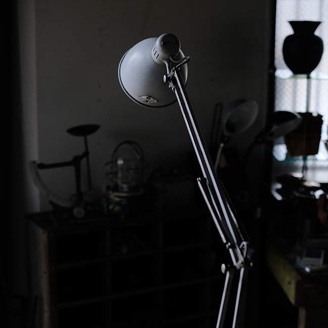 Yamada Lighting Z Light with Stand