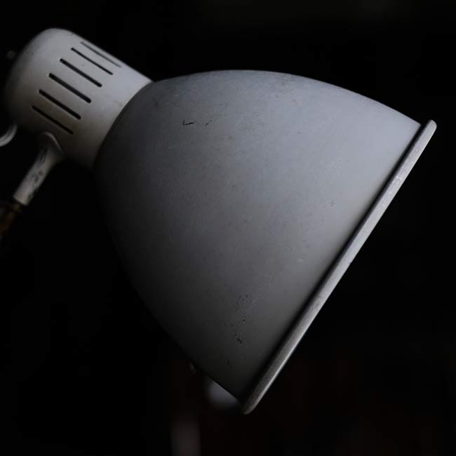 Yamada Lighting Z Light with Stand