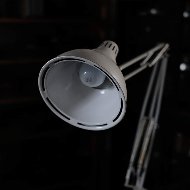 Yamada Lighting's Z Light (desk light)