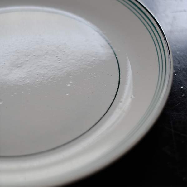 Yamasho Pottery Ironstone Lined Plate, φ23cm