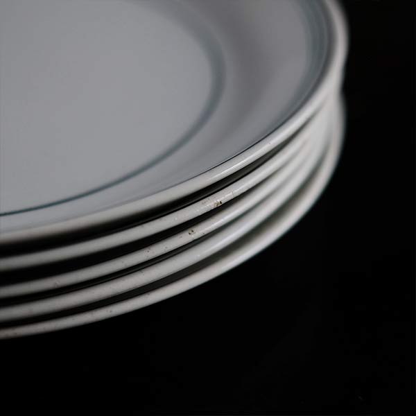 Yamasho Pottery Ironstone Lined Plate, φ23cm
