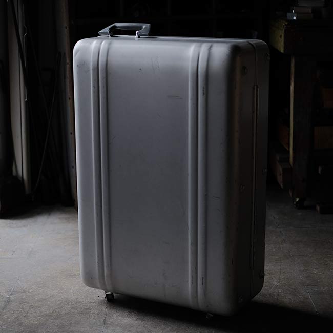 ZERO HALLIBURTON suitcase