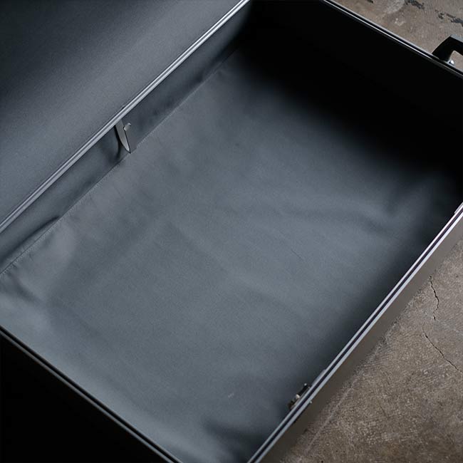 ZERO HALLIBURTON suitcase