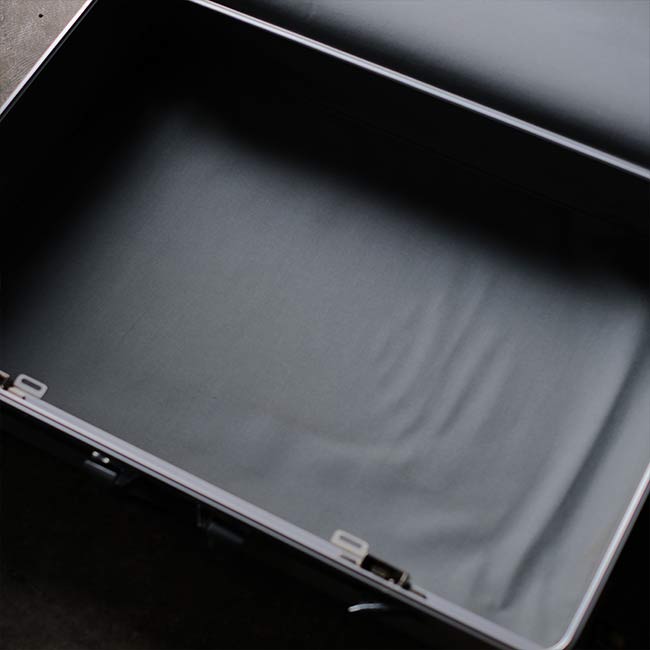 ZERO HALLIBURTON suitcase