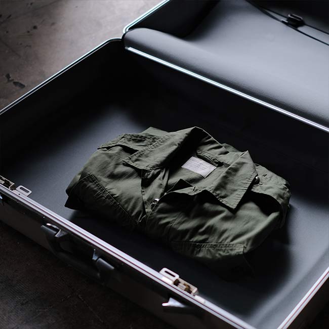 ZERO HALLIBURTON suitcase