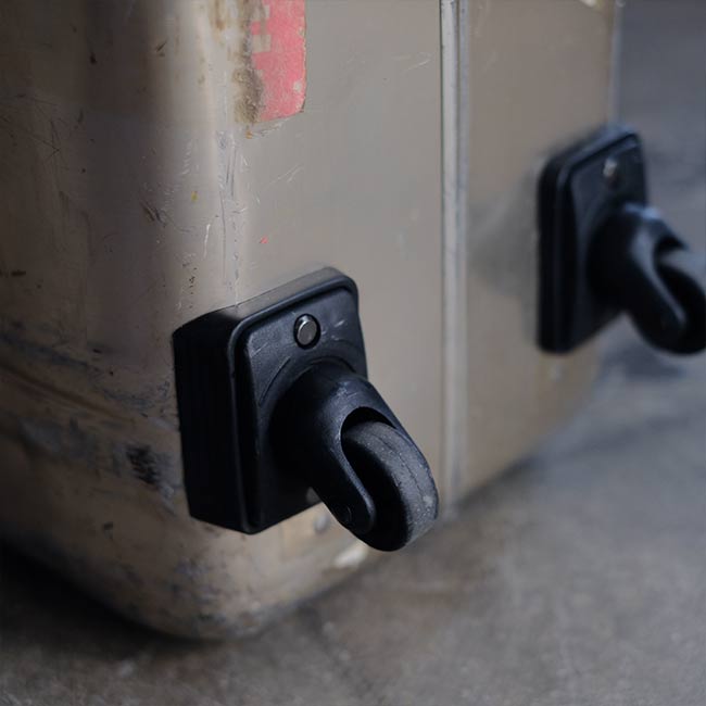 ZERO HALLIBURTON suitcase