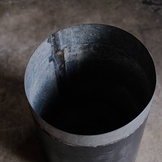 Black tin can