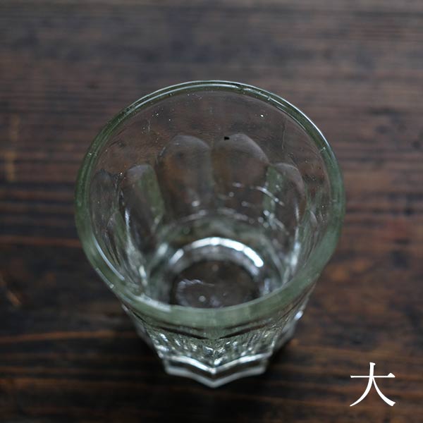 Set of 3 sword-tipped cups