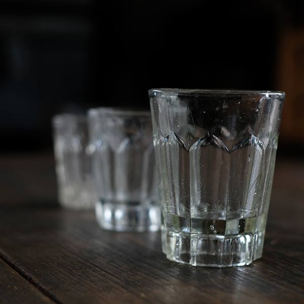 Set of 3 sword-tipped cups