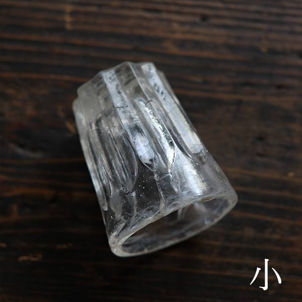 Set of 3 sword-tipped cups