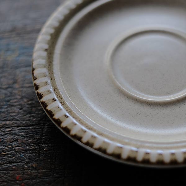 599 Stoneware カップ&ソーサー