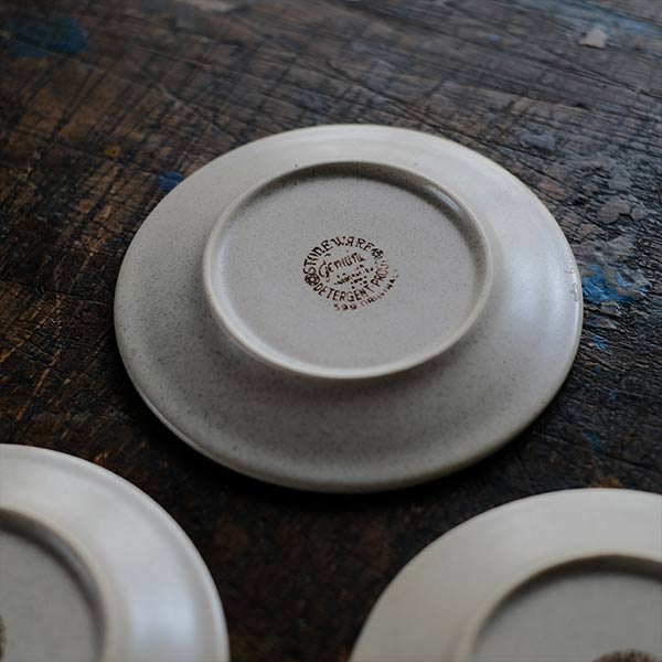 599 Stoneware カップ＆ソーサー